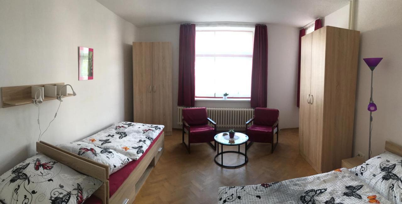 Apartmany Toufar 泰尔奇 外观 照片